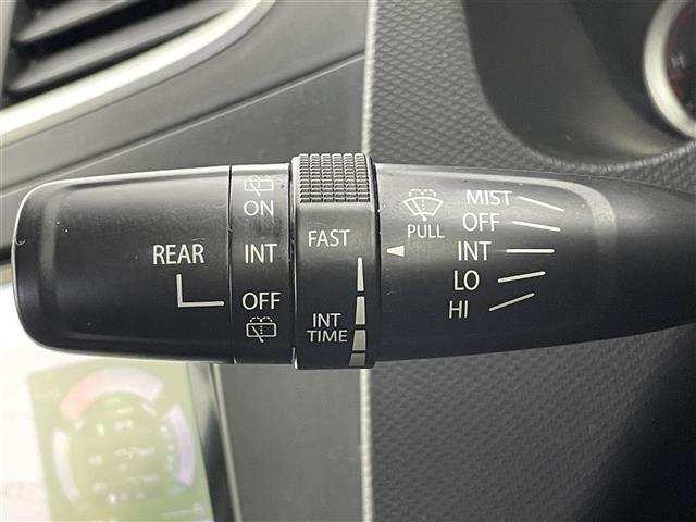 スイフトスポーツ ベースグレード ワンオーナー 社外SDナビ(AM/FM/CD/BT)フルセグTV クルーズコントロール 横滑り防止装置 盗難防止装置 オートライト フロアマット純正 純正AW ドアバイザー フォグランプ 取説/保証書(10枚目)