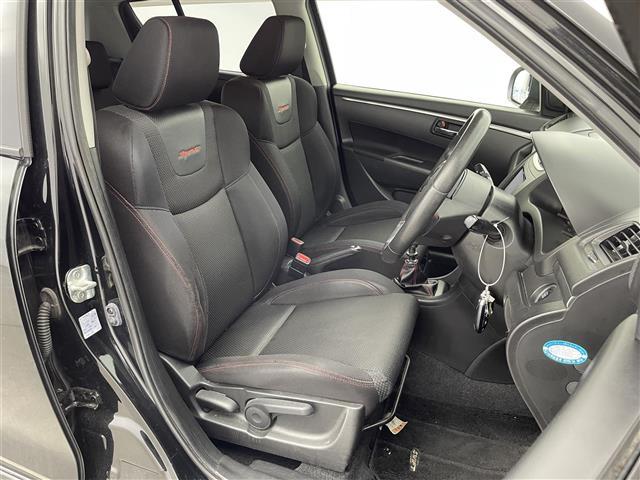 スイフトスポーツ ベースグレード ワンオーナー 社外SDナビ(AM/FM/CD/BT)フルセグTV クルーズコントロール 横滑り防止装置 盗難防止装置 オートライト フロアマット純正 純正AW ドアバイザー フォグランプ 取説/保証書(20枚目)