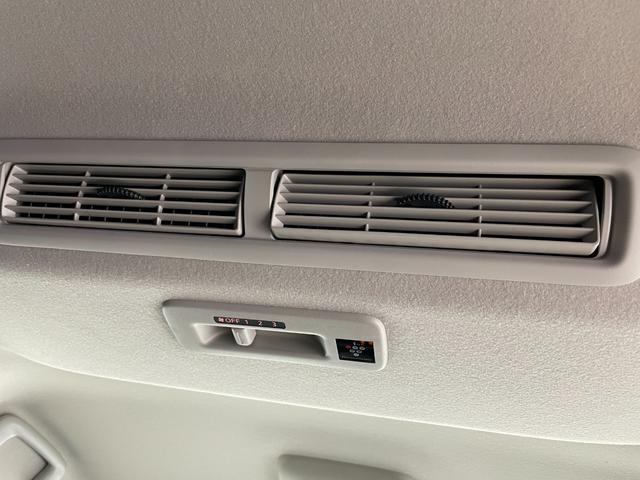 デリカミニ Ｔ　プレミアム　１オナ　純正オーディオ（ＨＤＭＩ　ＢＴ　ＣａｒＰｌａｙ）全周囲　ビルトインＥＴＣ　両側パワスラ（フットオープン）シートヒーター　純正ＡＷ付き冬Ｔセット積込み　ＬＥＤ　ＡＣＣ　衝突軽減　ＭＩパイロット（6枚目）