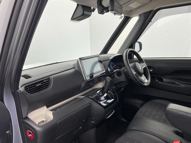 デリカミニ Ｔ　プレミアム　１オナ　純正オーディオ（ＨＤＭＩ　ＢＴ　ＣａｒＰｌａｙ）全周囲　ビルトインＥＴＣ　両側パワスラ（フットオープン）シートヒーター　純正ＡＷ付き冬Ｔセット積込み　ＬＥＤ　ＡＣＣ　衝突軽減　ＭＩパイロット（27枚目）