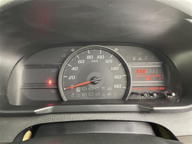 気になる車はすぐにお問い合わせください！画面右側の００６６から始まる無料ダイヤルからお問い合わせ下さい！専門スタッフがお車のご質問にお答えいたします！