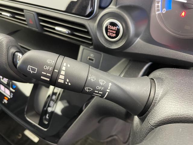 デイズ ハイウェイスター　Ｇターボ　ワンオーナー　純正ナビ　フルセグＴＶ　バックカメラ　社外ＡＷ付き冬タイヤ積込　衝突被害軽減ブレーキ　オートＬＥＤヘッドライト　コーナーセンサー前後　横滑り防止装置　スマートキー×２　プッシュスタート（12枚目）