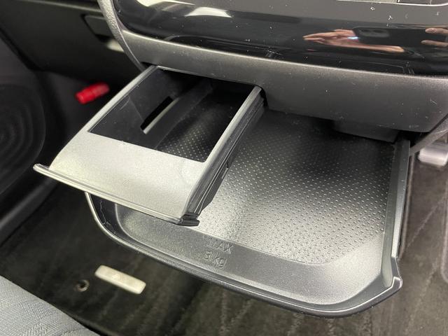 デイズ ハイウェイスター　Ｇターボ　ワンオーナー　純正ナビ　フルセグＴＶ　バックカメラ　社外ＡＷ付き冬タイヤ積込　衝突被害軽減ブレーキ　オートＬＥＤヘッドライト　コーナーセンサー前後　横滑り防止装置　スマートキー×２　プッシュスタート（26枚目）