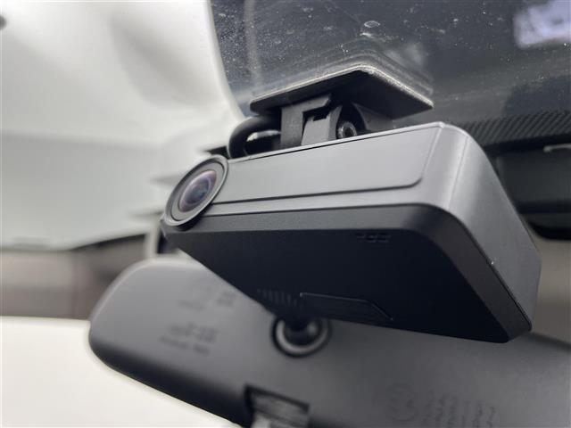 XV アドバンス 純正ナビ バックカメラ ドラレコ ETC BSM INNOルーフボックス ハーフレザー 衝突被害軽減システム レーダークルーズコントロール コーナーセンサー 純正アルミホイール オートLEDライト(2枚目)