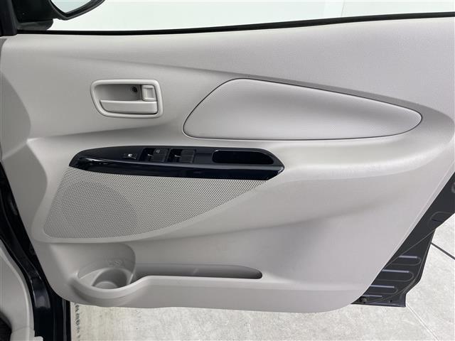 デイズ Ｓ　純正ＳＤナビ　フルセグＴＶ　ＣＤ　ＡＭ　ＦＭ　ハロゲンライト　純正フロアマット　アイドリングストップ　電動格納ミラー　ドアバイザー　リモコンキー　パワーステアリング　パワーウィンドウ　ベンチシート（19枚目）