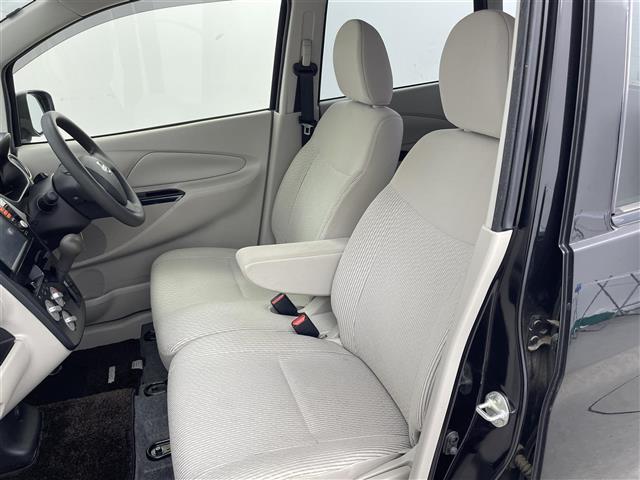 デイズ Ｓ　純正ＳＤナビ　フルセグＴＶ　ＣＤ　ＡＭ　ＦＭ　ハロゲンライト　純正フロアマット　アイドリングストップ　電動格納ミラー　ドアバイザー　リモコンキー　パワーステアリング　パワーウィンドウ　ベンチシート（20枚目）