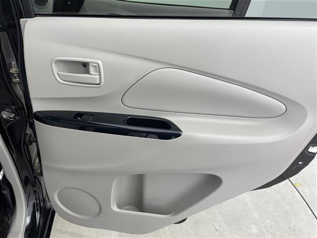 デイズ Ｓ　純正ＳＤナビ　フルセグＴＶ　ＣＤ　ＡＭ　ＦＭ　ハロゲンライト　純正フロアマット　アイドリングストップ　電動格納ミラー　ドアバイザー　リモコンキー　パワーステアリング　パワーウィンドウ　ベンチシート（23枚目）