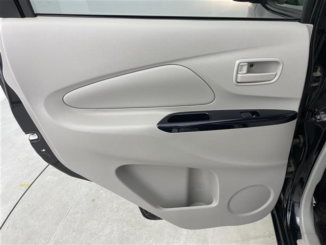 デイズ Ｓ　純正ＳＤナビ　フルセグＴＶ　ＣＤ　ＡＭ　ＦＭ　ハロゲンライト　純正フロアマット　アイドリングストップ　電動格納ミラー　ドアバイザー　リモコンキー　パワーステアリング　パワーウィンドウ　ベンチシート（25枚目）