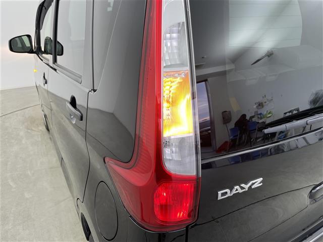 デイズ Ｓ　純正ＳＤナビ　フルセグＴＶ　ＣＤ　ＡＭ　ＦＭ　ハロゲンライト　純正フロアマット　アイドリングストップ　電動格納ミラー　ドアバイザー　リモコンキー　パワーステアリング　パワーウィンドウ　ベンチシート（35枚目）