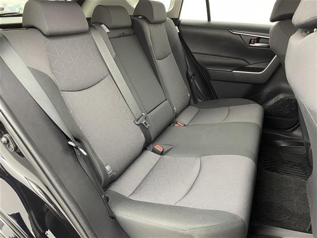 ＲＡＶ４ Ｘ　４ＷＤ　純正ナビ　フルセグＴＶ　バックカメラ　社外１７インチＡＷ付き冬タイヤ積込　トヨタセーフティセンス　ＡＣＣ　プリクラッシュセーフティ　デジタルインナーミラー　ドラレコ　ＥＴＣ　スマートキー×２（26枚目）