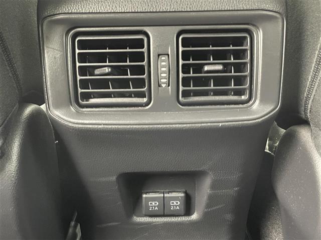 ＲＡＶ４ Ｘ　４ＷＤ　純正ナビ　フルセグＴＶ　バックカメラ　社外１７インチＡＷ付き冬タイヤ積込　トヨタセーフティセンス　ＡＣＣ　プリクラッシュセーフティ　デジタルインナーミラー　ドラレコ　ＥＴＣ　スマートキー×２（30枚目）