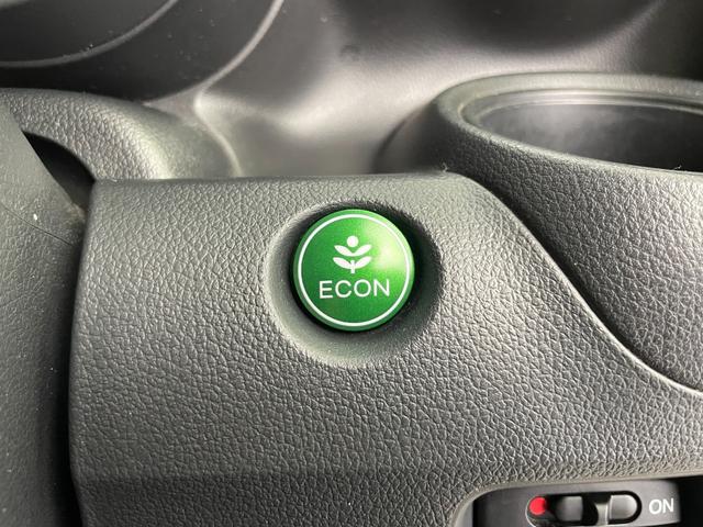 Ｎ－ＢＯＸ Ｇ・Ｌパッケージ　ワンオーナー　４ＷＤ　社外ナビ　ワンセグＴＶ　バックカメラ　片側パワースライドドア＋イージークローザー（両側）　横滑り防止装置　ビルトインＥＴＣ　前席シートヒーター　スマートキー×２　プッシュスタート（19枚目）