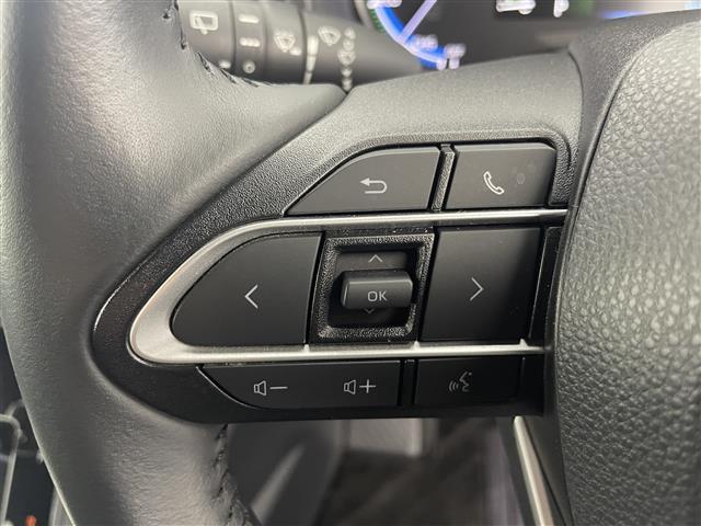 ノア ハイブリッドＳ－Ｚ　ワンオーナー　純正１０．５インチナビ　フルセグＴＶ＋ＣＤ／ＤＶＤデッキ　ＨＤＭＩ　バックカメラ　トヨタセーフティセンス　両側パワースライドドア　ハーフレザー　シートヒーター　ドラレコ　ＥＴＣ２．０（9枚目）