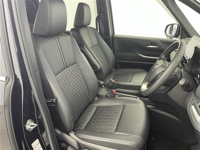 ノア ハイブリッドＳ－Ｚ　ワンオーナー　純正１０．５インチナビ　フルセグＴＶ＋ＣＤ／ＤＶＤデッキ　ＨＤＭＩ　バックカメラ　トヨタセーフティセンス　両側パワースライドドア　ハーフレザー　シートヒーター　ドラレコ　ＥＴＣ２．０（21枚目）