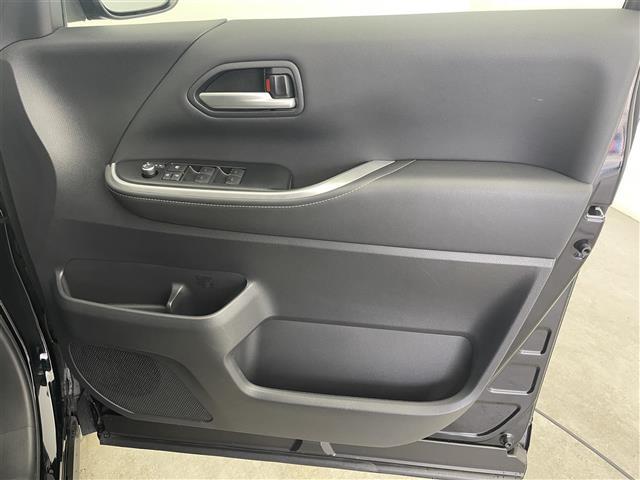 ノア ハイブリッドＳ－Ｚ　ワンオーナー　純正１０．５インチナビ　フルセグＴＶ＋ＣＤ／ＤＶＤデッキ　ＨＤＭＩ　バックカメラ　トヨタセーフティセンス　両側パワースライドドア　ハーフレザー　シートヒーター　ドラレコ　ＥＴＣ２．０（22枚目）