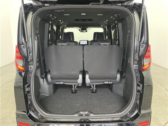 ノア ハイブリッドＳ－Ｚ　ワンオーナー　純正１０．５インチナビ　フルセグＴＶ＋ＣＤ／ＤＶＤデッキ　ＨＤＭＩ　バックカメラ　トヨタセーフティセンス　両側パワースライドドア　ハーフレザー　シートヒーター　ドラレコ　ＥＴＣ２．０（32枚目）