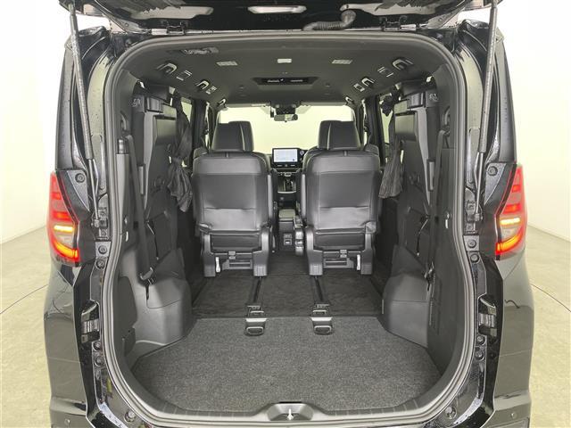 ノア ハイブリッドＳ－Ｚ　ワンオーナー　純正１０．５インチナビ　フルセグＴＶ＋ＣＤ／ＤＶＤデッキ　ＨＤＭＩ　バックカメラ　トヨタセーフティセンス　両側パワースライドドア　ハーフレザー　シートヒーター　ドラレコ　ＥＴＣ２．０（33枚目）