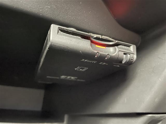 ノート ｅ－パワー　Ｘ　純正ナビ　フルセグＴＶ　アラウンドビューモニター　衝突被害軽減ブレーキ　レーンキープアシスト　オートＬＥＤヘッドライト　横滑り防止装置　コーナーセンサー前後　デジタルインナーミラー　ＥＴＣ　スペアキー（3枚目）