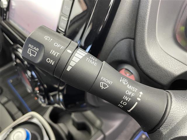 ノート ｅ－パワー　Ｘ　純正ナビ　フルセグＴＶ　アラウンドビューモニター　衝突被害軽減ブレーキ　レーンキープアシスト　オートＬＥＤヘッドライト　横滑り防止装置　コーナーセンサー前後　デジタルインナーミラー　ＥＴＣ　スペアキー（11枚目）