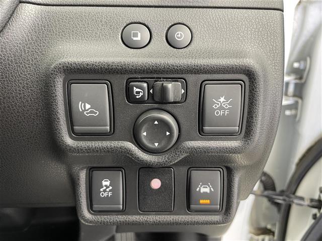 ノート ｅ－パワー　Ｘ　純正ナビ　フルセグＴＶ　アラウンドビューモニター　衝突被害軽減ブレーキ　レーンキープアシスト　オートＬＥＤヘッドライト　横滑り防止装置　コーナーセンサー前後　デジタルインナーミラー　ＥＴＣ　スペアキー（14枚目）
