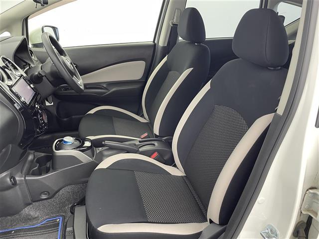 ノート ｅ－パワー　Ｘ　純正ナビ　フルセグＴＶ　アラウンドビューモニター　衝突被害軽減ブレーキ　レーンキープアシスト　オートＬＥＤヘッドライト　横滑り防止装置　コーナーセンサー前後　デジタルインナーミラー　ＥＴＣ　スペアキー（26枚目）