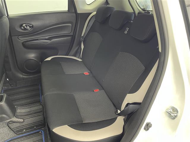 ノート ｅ－パワー　Ｘ　純正ナビ　フルセグＴＶ　アラウンドビューモニター　衝突被害軽減ブレーキ　レーンキープアシスト　オートＬＥＤヘッドライト　横滑り防止装置　コーナーセンサー前後　デジタルインナーミラー　ＥＴＣ　スペアキー（30枚目）