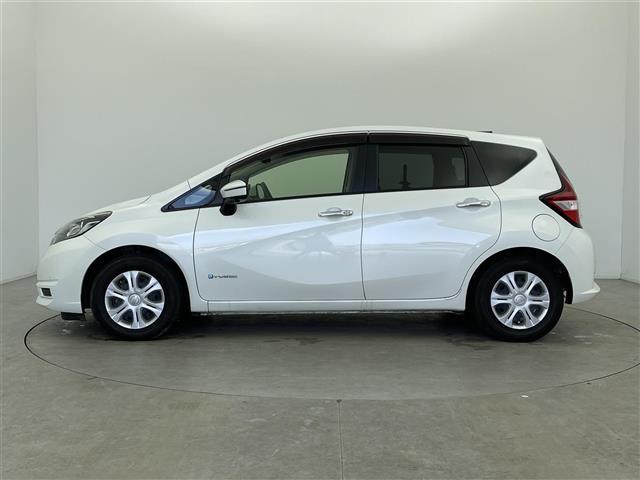 ノート ｅ－パワー　Ｘ　純正ナビ　フルセグＴＶ　アラウンドビューモニター　衝突被害軽減ブレーキ　レーンキープアシスト　オートＬＥＤヘッドライト　横滑り防止装置　コーナーセンサー前後　デジタルインナーミラー　ＥＴＣ　スペアキー（37枚目）