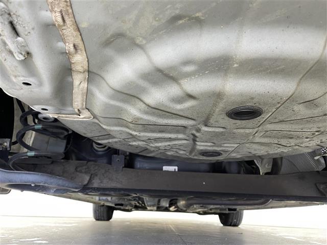 ノート ｅ－パワー　Ｘ　純正ナビ　フルセグＴＶ　アラウンドビューモニター　衝突被害軽減ブレーキ　レーンキープアシスト　オートＬＥＤヘッドライト　横滑り防止装置　コーナーセンサー前後　デジタルインナーミラー　ＥＴＣ　スペアキー（41枚目）