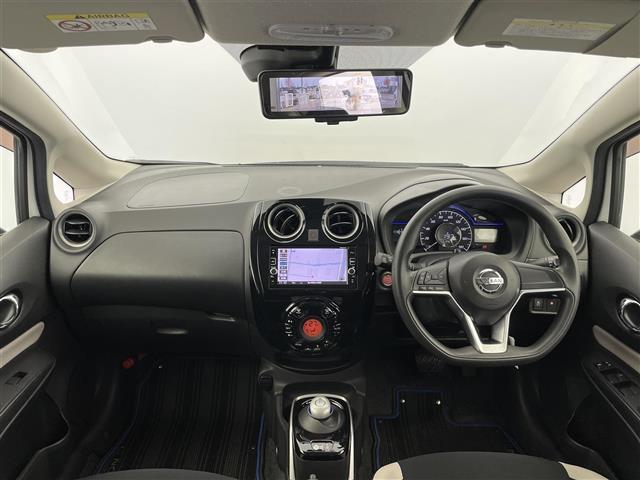 ノート ｅ－パワー　Ｘ　純正ナビ　フルセグＴＶ　アラウンドビューモニター　衝突被害軽減ブレーキ　レーンキープアシスト　オートＬＥＤヘッドライト　横滑り防止装置　コーナーセンサー前後　デジタルインナーミラー　ＥＴＣ　スペアキー（42枚目）