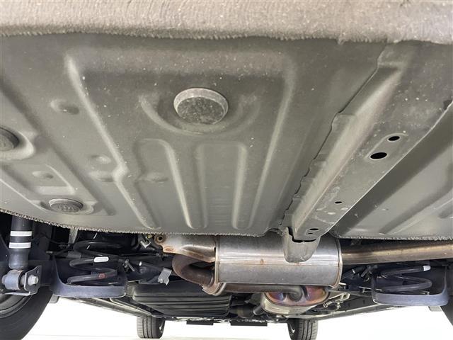 ノア Ｓｉ　ダブルバイビーＩＩＩ　純正ナビ　フルセグＴＶ　Ｂｌｕｅｔｏｏｔｈ　バックカメラ　純正フリップダウンモニター　ＥＴＣ　両側パワースライドドア　ＬＥＤオートライト　オートハイビーム　トヨタセーフティセンス　ハーフレザーシート（41枚目）