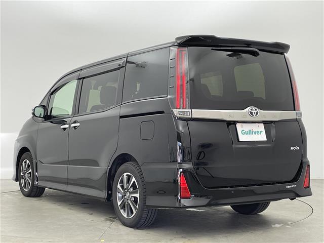 ノア Ｓｉ　ダブルバイビーＩＩＩ　純正ナビ　フルセグＴＶ　Ｂｌｕｅｔｏｏｔｈ　バックカメラ　純正フリップダウンモニター　ＥＴＣ　両側パワースライドドア　ＬＥＤオートライト　オートハイビーム　トヨタセーフティセンス　ハーフレザーシート（43枚目）