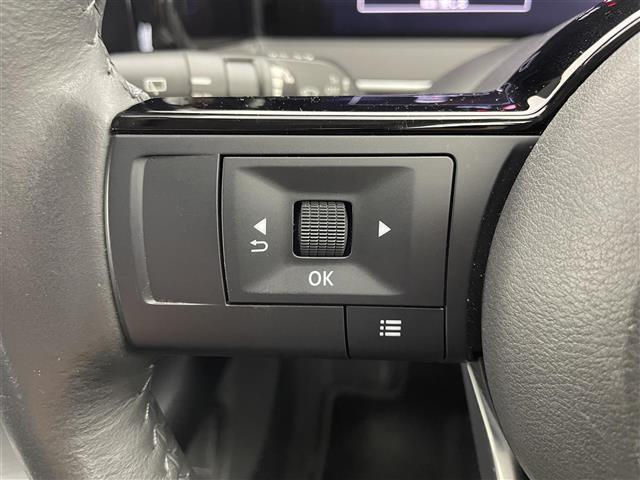 ノート Ｓ　ＦＯＵＲ　純正ナビ　全方位カメラ　ＥＴＣ　シートヒーター　ブラインドスポットモニター　デジタルインナーミラー　衝突被害軽減システム　コーナーセンサー　横滑り防止装置　オートハロゲンライト　ハンドルヒーター（10枚目）