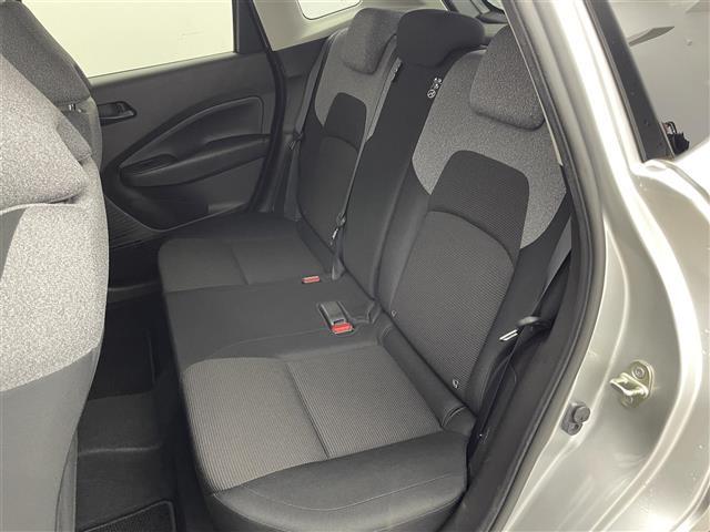 ノート Ｓ　ＦＯＵＲ　純正ナビ　全方位カメラ　ＥＴＣ　シートヒーター　ブラインドスポットモニター　デジタルインナーミラー　衝突被害軽減システム　コーナーセンサー　横滑り防止装置　オートハロゲンライト　ハンドルヒーター（30枚目）