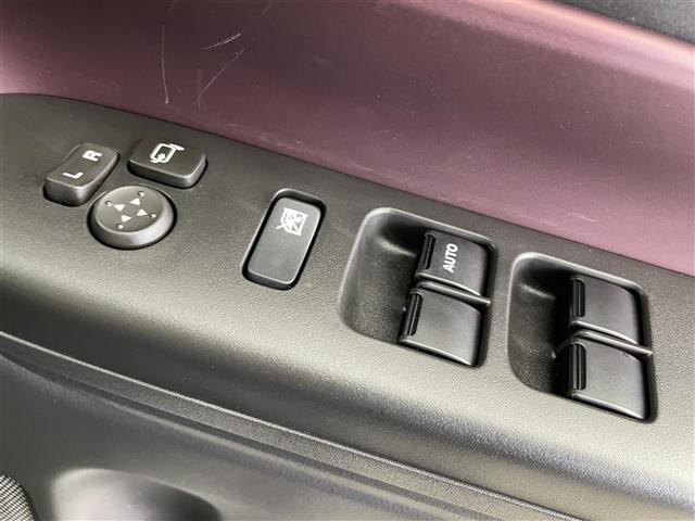 スペーシアカスタム ハイブリッドＸＳ　届出済未使用車　４ＷＤ　９型純正ナビ　全方位モニター　ヘッドアップディスプレイ　デュアルセンサーブレーキサポートＩＩ　アダプティブクルーズコントロール　レーンキープアシスト　オートマチックハイビーム（13枚目）