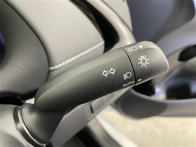 アクア Ｇ　純正ナビ　ｂｌｕｅｔｏｏｔｈ　バックカメラ　前後コーナーセンサー　ビルトインＥＴＣ　社外前ドラレコ　オートライト　ＬＥＤ　スマートキー　ＡＣＣ　プリクラッシュ　レーンキープ　先行車発進告知（11枚目）