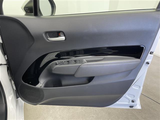 アクア Ｇ　純正ナビ　ｂｌｕｅｔｏｏｔｈ　バックカメラ　前後コーナーセンサー　ビルトインＥＴＣ　社外前ドラレコ　オートライト　ＬＥＤ　スマートキー　ＡＣＣ　プリクラッシュ　レーンキープ　先行車発進告知（20枚目）