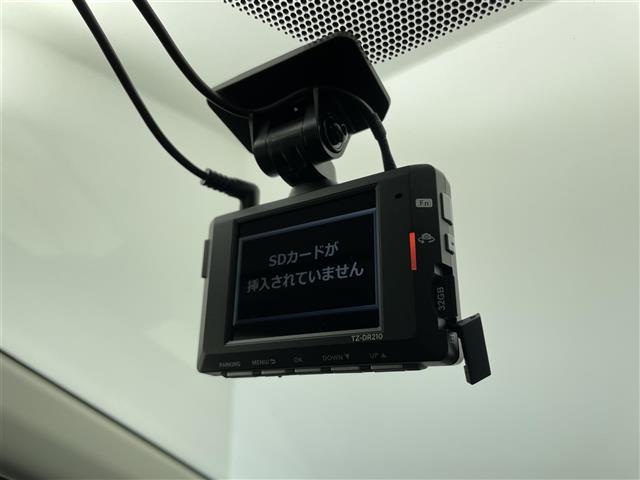 アクア Ｚ　純正１０型ディスプレイオーディオ　全方位カメラ　ドライブレコーダー　ＥＴＣ　ブラインドスポットモニター　衝突被害軽減システム　レーダークルーズコントロール　コーナーセンサー　純正アルミホイール　保証書（2枚目）