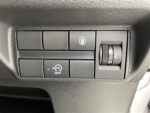 ｅＫワゴン Ｍ　カーオーディオ　ラジオ／ＣＤ／ＡＵＸ　衝突被害軽減ブレーキ　コーナーセンサー前後　横滑り防止装置　ＡＢＳ　シートヒーター　リモコンキー　社外フロアマット　ベンチシート　アイドリングストップ　ドアバイザ（8枚目）