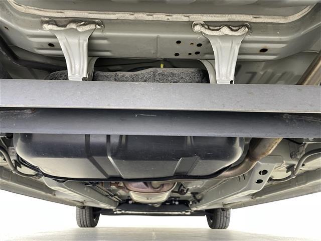 ｅＫワゴン Ｍ　カーオーディオ　ラジオ／ＣＤ／ＡＵＸ　衝突被害軽減ブレーキ　コーナーセンサー前後　横滑り防止装置　ＡＢＳ　シートヒーター　リモコンキー　社外フロアマット　ベンチシート　アイドリングストップ　ドアバイザ（41枚目）