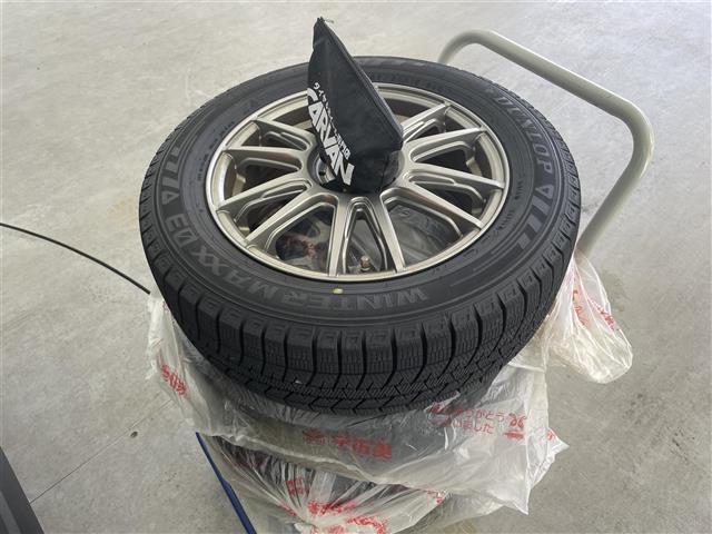 ヤリス ハイブリッドＺ　純正ディスプレイオーディオ　全方位カメラ　ドライブレコーダー　ＥＴＣ　シートヒーター　ハンドルヒーター　ブラインドスポットモニター　トヨタセーフティセンス　コーナーセンサー　モデリスタアルミホイール（2枚目）