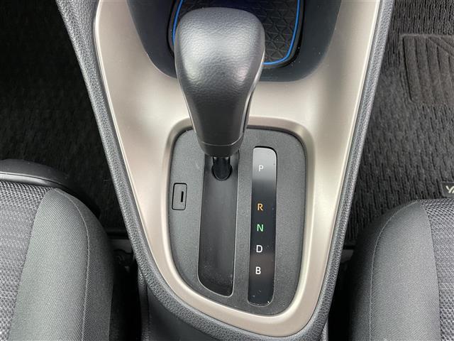 ヤリス ハイブリッドＺ　純正ディスプレイオーディオ　全方位カメラ　ドライブレコーダー　ＥＴＣ　シートヒーター　ハンドルヒーター　ブラインドスポットモニター　トヨタセーフティセンス　コーナーセンサー　モデリスタアルミホイール（20枚目）