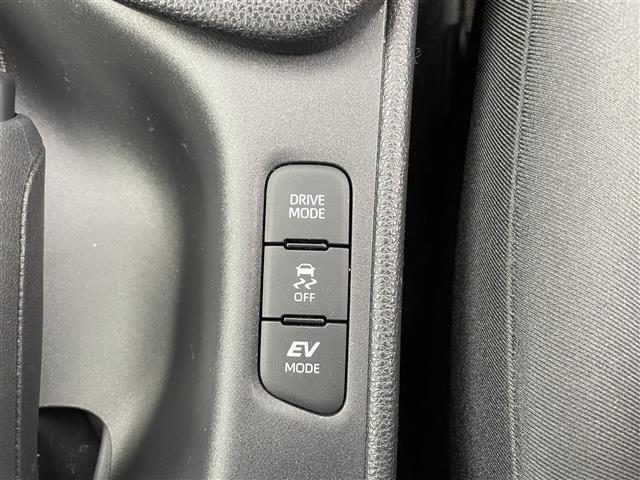 ヤリス ハイブリッドＺ　純正ディスプレイオーディオ　全方位カメラ　ドライブレコーダー　ＥＴＣ　シートヒーター　ハンドルヒーター　ブラインドスポットモニター　トヨタセーフティセンス　コーナーセンサー　モデリスタアルミホイール（22枚目）