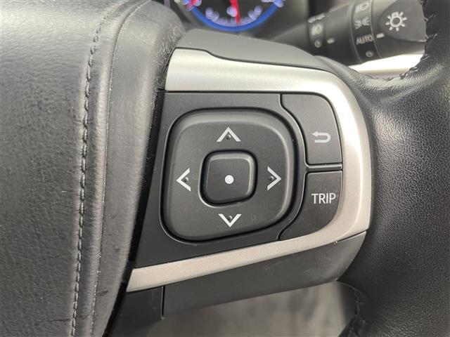 ハリアー エレガンス　純正ナビ　フルセグＴＶ　バックカメラ　オートＬＥＤヘッドライト　横滑り防止装置　カーテンエアバッグ　ハーフレザーシート　運転席パワーシート　ＥＴＣ　スマートキー×２　プッシュスタート　社外フロアマット（8枚目）