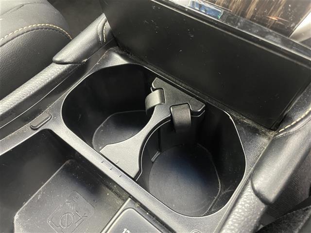 ハリアー エレガンス　純正ナビ　フルセグＴＶ　バックカメラ　オートＬＥＤヘッドライト　横滑り防止装置　カーテンエアバッグ　ハーフレザーシート　運転席パワーシート　ＥＴＣ　スマートキー×２　プッシュスタート　社外フロアマット（26枚目）