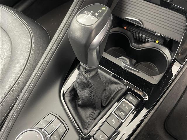 Ｘ１ ｘＤｒｉｖｅ　１８ｄ　４ＷＤ　ＨＤＤナビ（ＡＭ／ＦＭ／ＢＴ／ＣＤ／ＤＶＤ　バックカメラ　ヘッドアップディスプレイ　コーナーセンサー　前後　レーダークルーズコントロール　レーンキープアシスト　駐車標識自動作動　横滑り防止装置（20枚目）