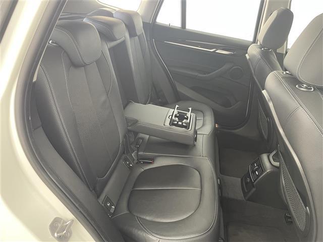 Ｘ１ ｘＤｒｉｖｅ　１８ｄ　４ＷＤ　ＨＤＤナビ（ＡＭ／ＦＭ／ＢＴ／ＣＤ／ＤＶＤ　バックカメラ　ヘッドアップディスプレイ　コーナーセンサー　前後　レーダークルーズコントロール　レーンキープアシスト　駐車標識自動作動　横滑り防止装置（28枚目）