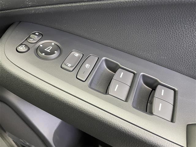 ヴェゼル e:HEV Z 登録済未使用車 純正9型ホンダコネクトディスプレイ フルセグTV バックカメラ 衝突軽減ブレーキ アダプティブクルーズコントロール レーンキープアシスト ブラインドスポットモニター オートハイビーム(14枚目)