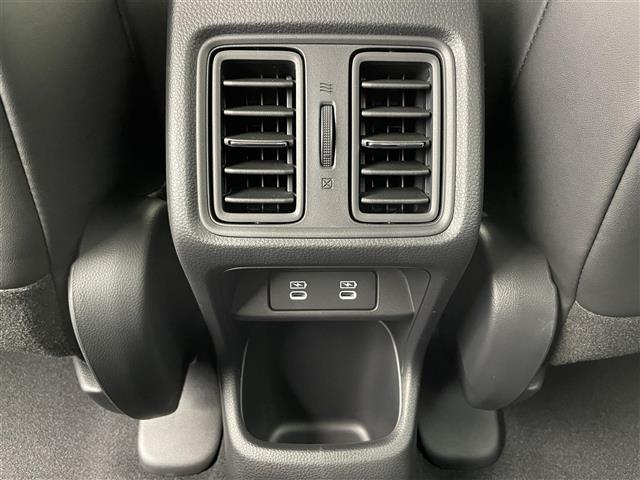 ヴェゼル e:HEV Z 登録済未使用車 純正9型ホンダコネクトディスプレイ フルセグTV バックカメラ 衝突軽減ブレーキ アダプティブクルーズコントロール レーンキープアシスト ブラインドスポットモニター オートハイビーム(30枚目)