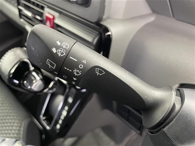 タント カスタムＲＳ　社外ナビ　バックカメラ　両側パワースライドドア　衝突被害軽減ブレーキ　レーンキープアシスト　オートマチックハイビーム　ＬＥＤヘッドライト　コーナーセンサー前後　ハーフレザーシート　ドラレコ　ＥＴＣ（11枚目）