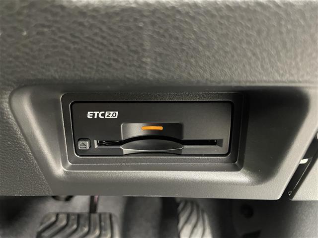 セレナ e-パワー ハイウェイスターV 純正12.3型ナビ 全方位カメラ 純正11型後席モニター プロパイロット ブラインドスポットモニター デジタルインナーミラー ETC コーナーセンサー 純正アルミホイール オートLEDライト 保証書(3枚目)